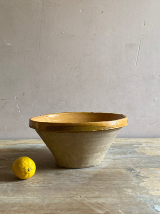 Antique Yellow Tian Bowl
