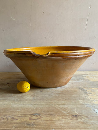 Antique Yellow Tian Bowl